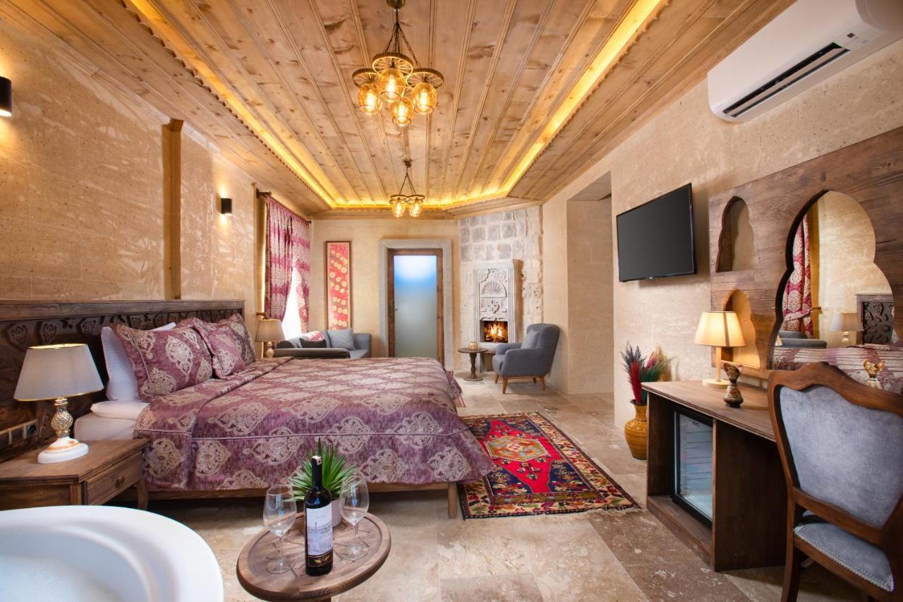 Cappadocia Pyramid Stone House Hotel Uchisar Exterior photo
