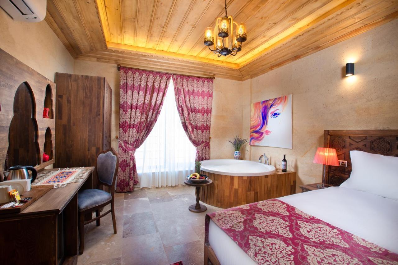Cappadocia Pyramid Stone House Hotel Uchisar Exterior photo