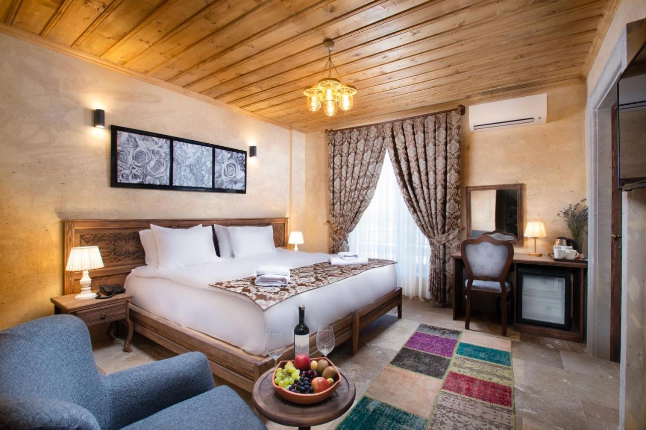 Cappadocia Pyramid Stone House Hotel Uchisar Exterior photo