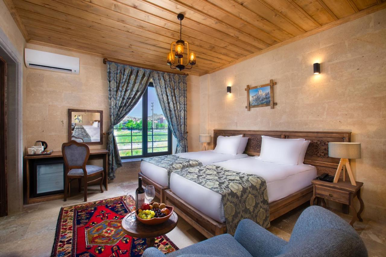 Cappadocia Pyramid Stone House Hotel Uchisar Exterior photo